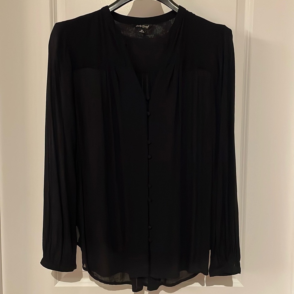 Lucky Brand Women’s Long Sleeve button up Blouse Size Medium